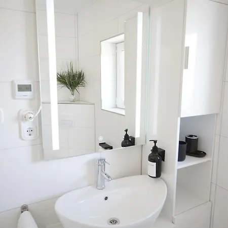 Ferienhaus Feldblick - Am Rande Des Odenwalds Nahe Sinsheim & Heidelberg 아파트 *